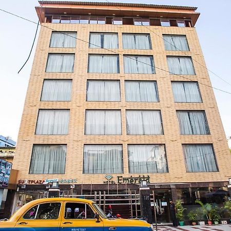 แฟ็บโฮเต็ล เอมเมอรัลด์ Hotel โกลกาตา ภายนอก รูปภาพ