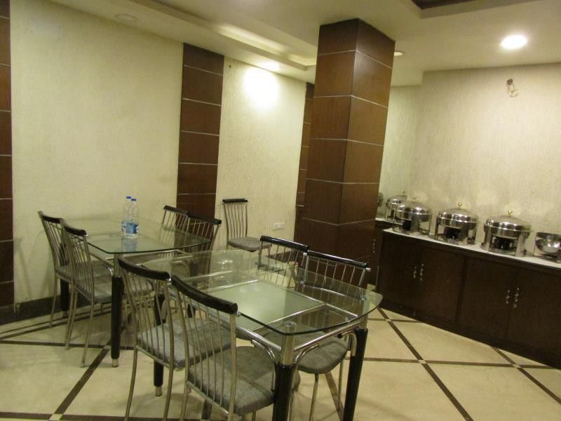 แฟ็บโฮเต็ล เอมเมอรัลด์ Hotel โกลกาตา ภายนอก รูปภาพ
